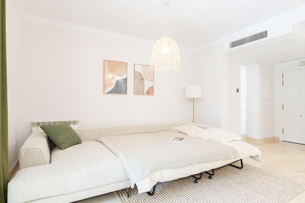 Beautiful Newly Renovated El Palmeral Rdr306 Apartment